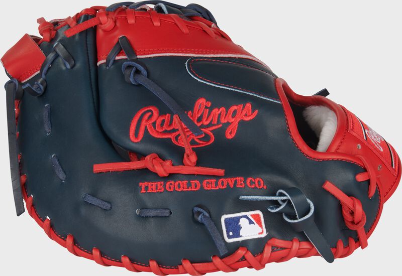Navy back of a Gameday 57 Series Vladimir Guerrero Pro Preferred 1st base mitt with a MLB logo