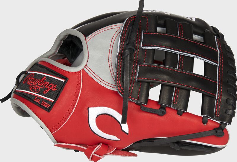 Thumb of a 2021 Cincinnati Reds Heart of the Hide glove with the Reds logo on the thumb - SKU: RSGPRONP4-6CIN