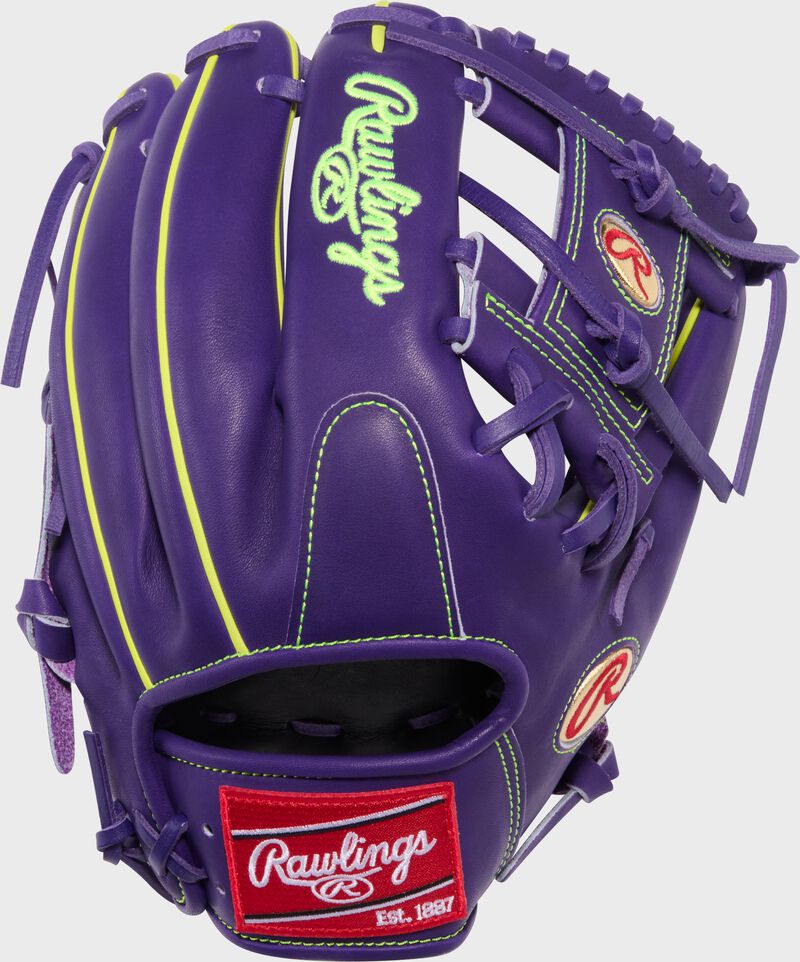 Gameday 57 Series Maikel Garcia Heart of the Hide Glove, Right Hand Throw