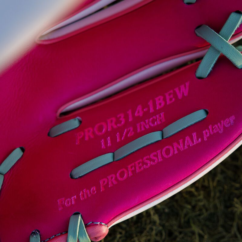 Rawlings Exclusive Berry 11.5 Inch Infield Glove, Right Hand Throw