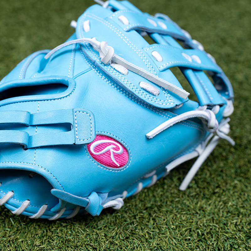 Rawlings Heart of the Hide 34-inch Fastpitch Softball Catcher's Mitt, Right Hand Throw
