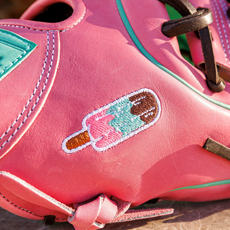 Rawlings Heart of the Hide Fro-Glo Limited Edition Glove
