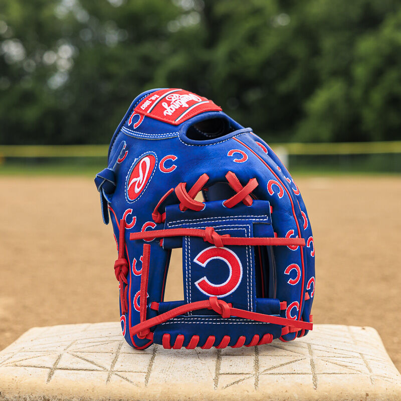 Chicago Cubs Heart of the Hide 11.75-Inch Infield Glove, Right Hand Throw