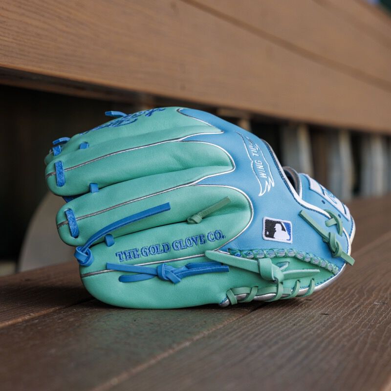 Rawlings Exclusive Heart of the Hide 11.5-Inch Infield Glove, Right Hand Throw