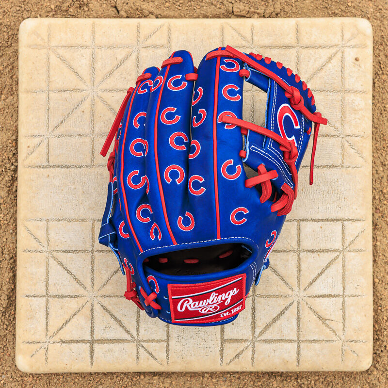 Chicago Cubs Heart of the Hide 11.75-Inch Infield Glove, Right Hand Throw