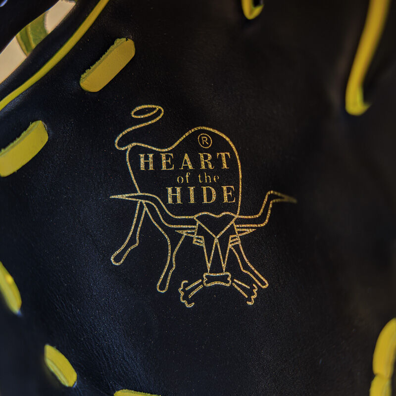 Pittsburgh Pirates Heart of the Hide 11.75-Inch Infield Glove, Right Hand Throw