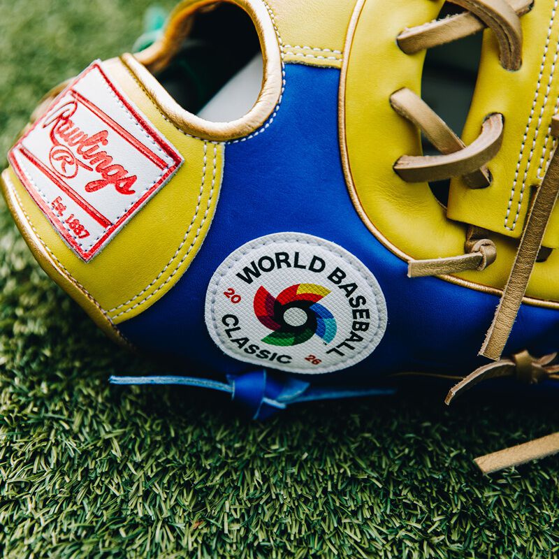 Rawlings 2026 World Baseball Classic Heart of the Hide 11.5 in Glove, Right Hand Throw