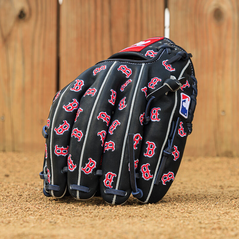 Boston Red Sox Heart of the Hide 11.75-Inch Infield Glove, Right Hand Throw