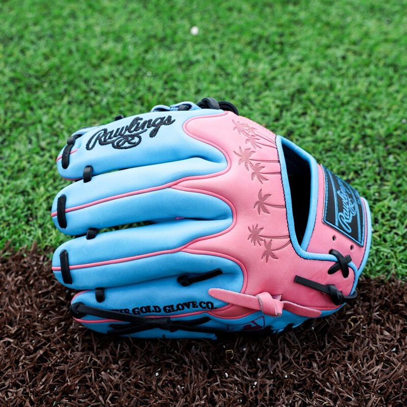 Rawlings Heart of the Hide ColorSync 10 11.5 in Wing Tip Glove, Right Hand Throw