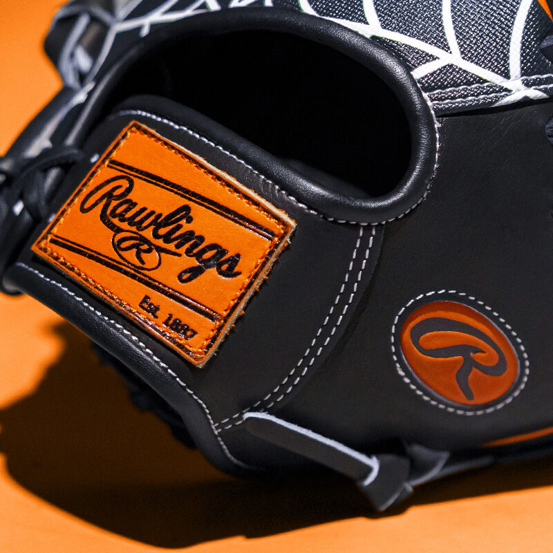 Rawlings Halloween Heart of the Hide 11.5-Inch Infield Glove, Right Hand Throw