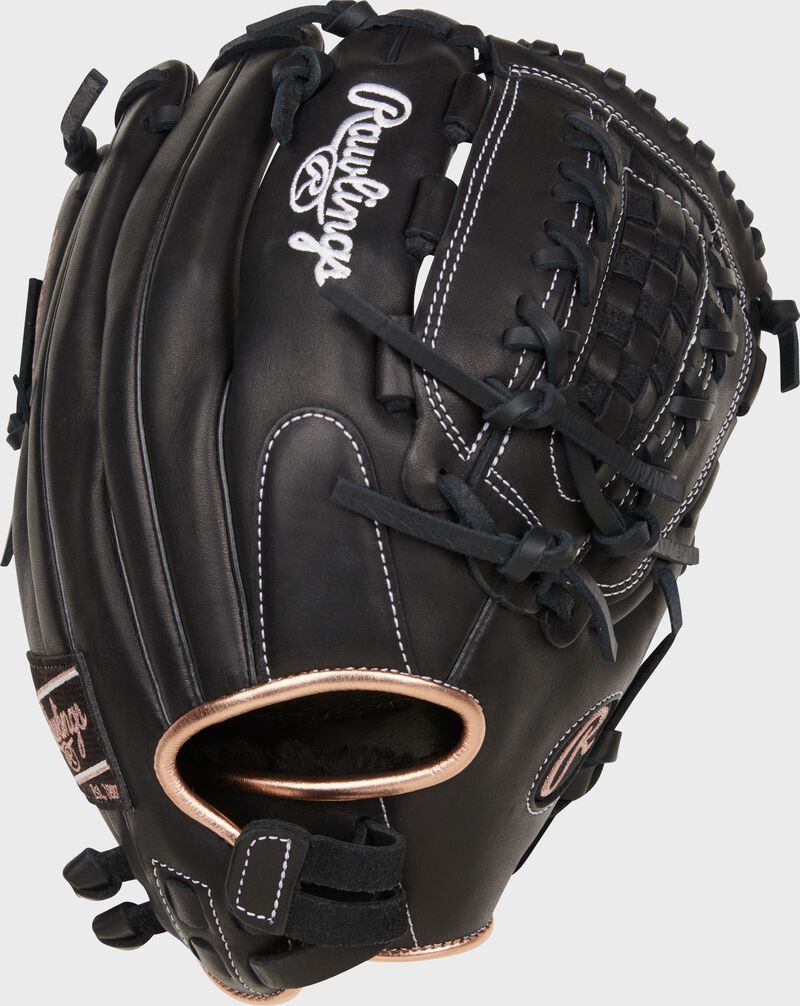 Black back of a R9 Series 12.5" fastpitch basket web glove with a pull strap back loading=
