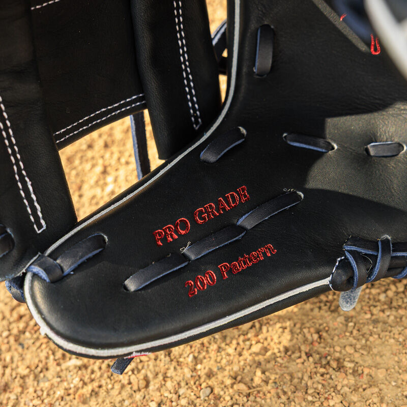 Boston Red Sox Heart of the Hide 11.75-Inch Infield Glove, Right Hand Throw