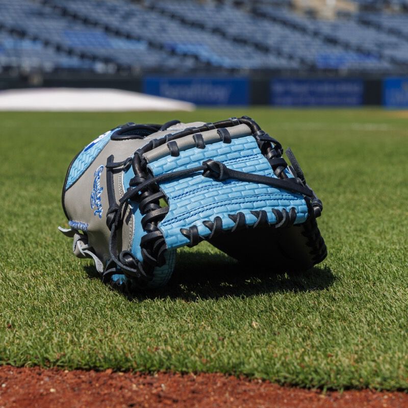 Rawlings Exclusive Heart of the Hide 33-Inch Catcher's Mitt, Right Hand Throw