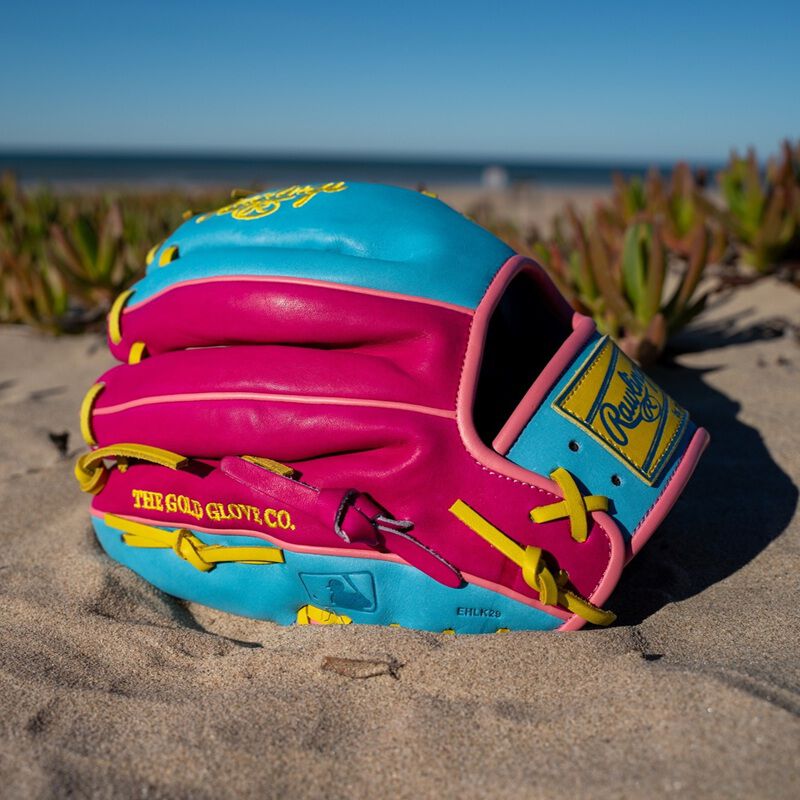 Rawlings Heart of the Hide Spring Break 11.5 Inch Infield Glove, Right Hand Throw