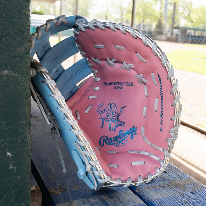 Picture of the pink palm of an Exclusive Heart of the Hide 13-Inch 1st Base Mitt