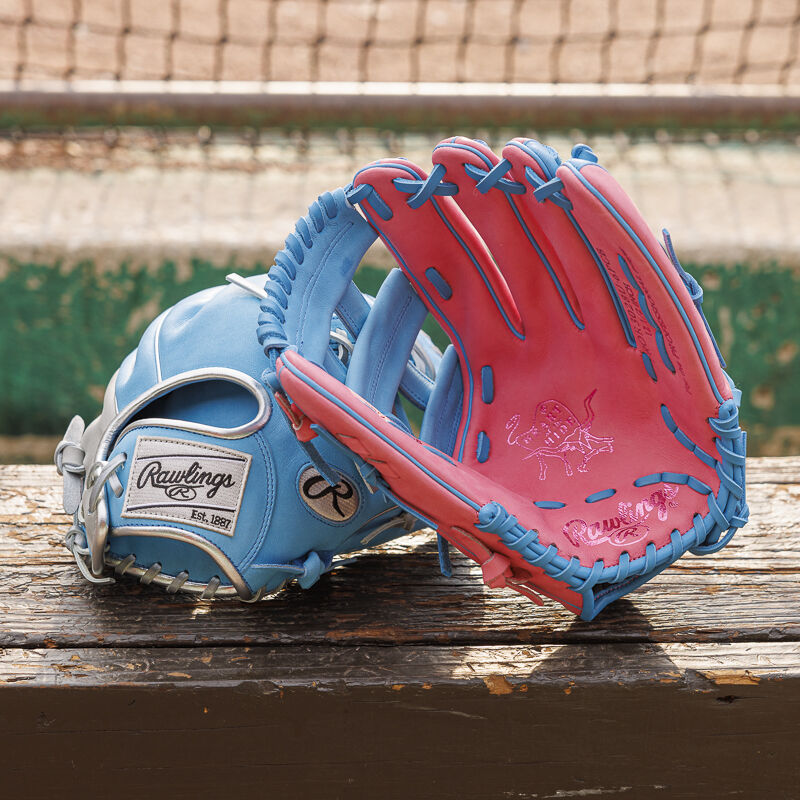 Exclusive Heart of the Hide ContoUR Fit Outfield Glove, Right Hand Throw