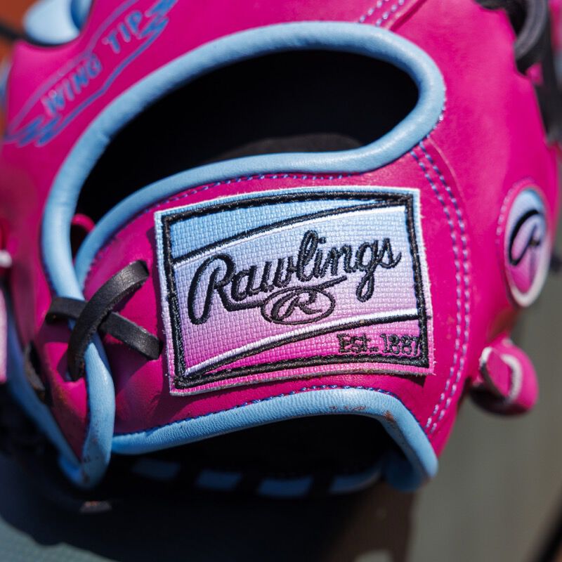Rawlings Exclusive Heart of the Hide ContoUR Fit 11.5-Inch Wing Tip Glove, Right Hand Throw