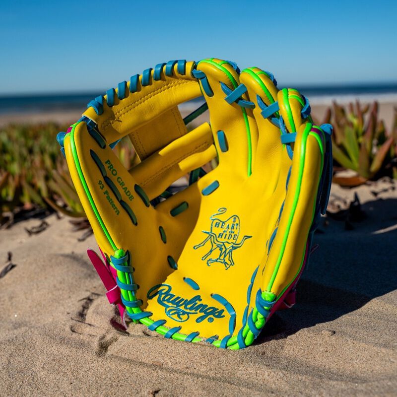 Rawlings Heart of the Hide Spring Break 11.5 Inch Infield Glove, Right Hand Throw