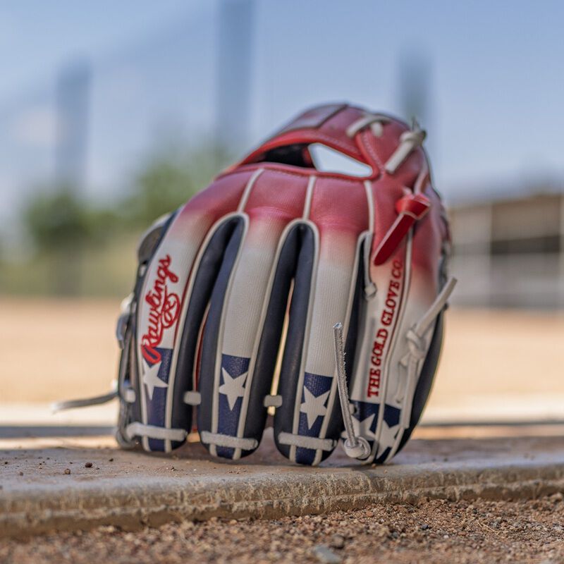Rawlings Heart of the Hide Americana 11.5 in Infield Glove, Right Hand Throw