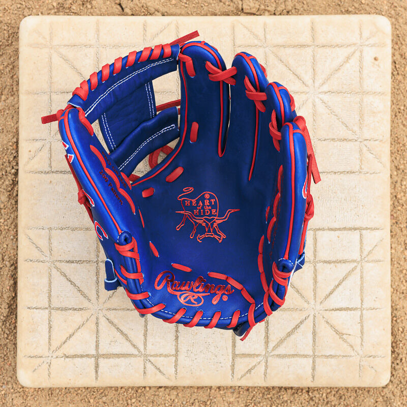 Chicago Cubs Heart of the Hide 11.75-Inch Infield Glove, Right Hand Throw