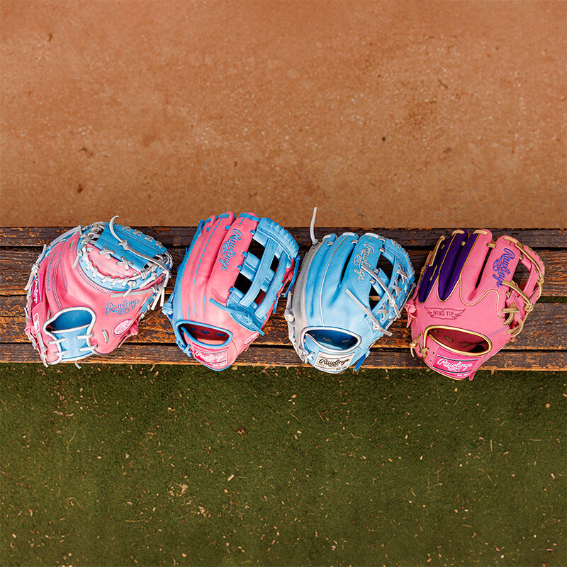 Exclusive Heart of the Hide 11.5" Wing Tip Glove, Right Hand Throw