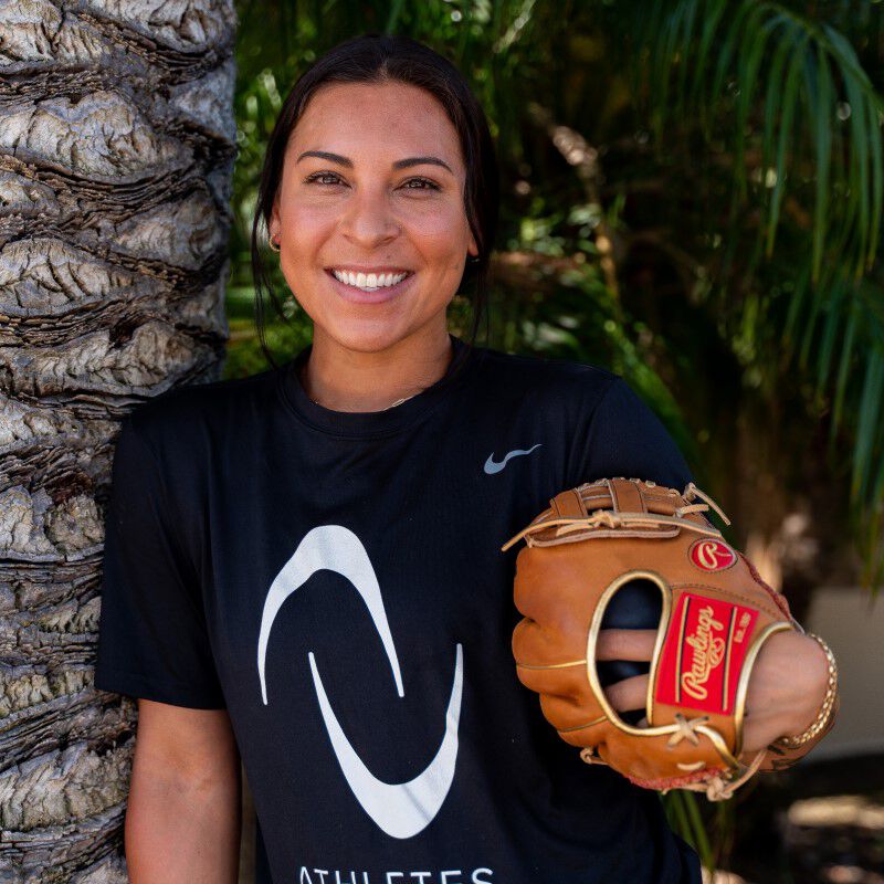 A picture of Sierra Romero wearing her Rawlings Heart of the Hide softball glove - SKU: PROSR32