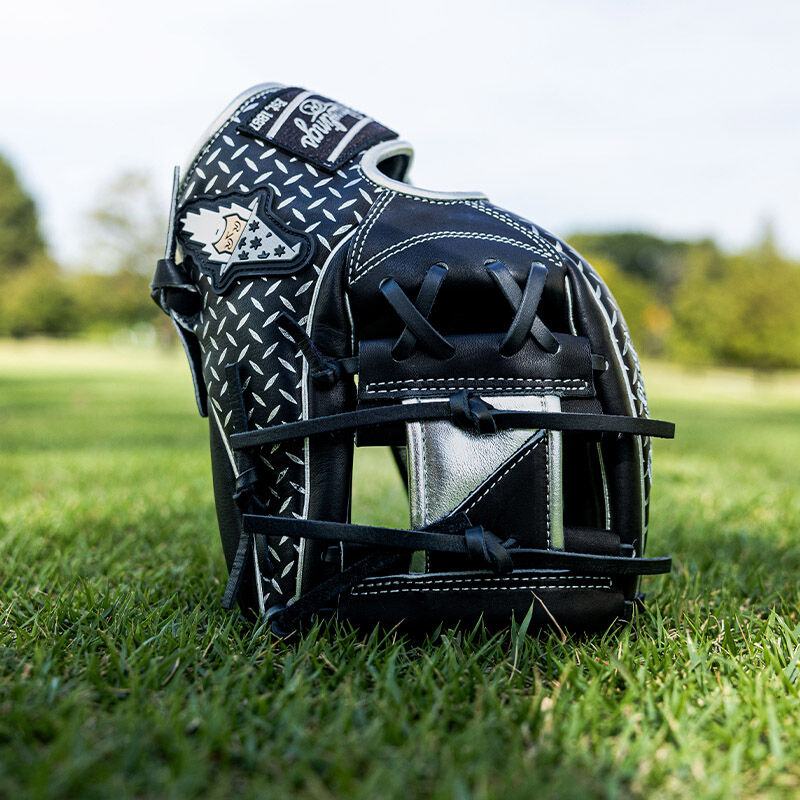 Rawlings x Bettinardi Heart of the Hide 11.5-Inch Infield Glove, Right Hand Throw loading=