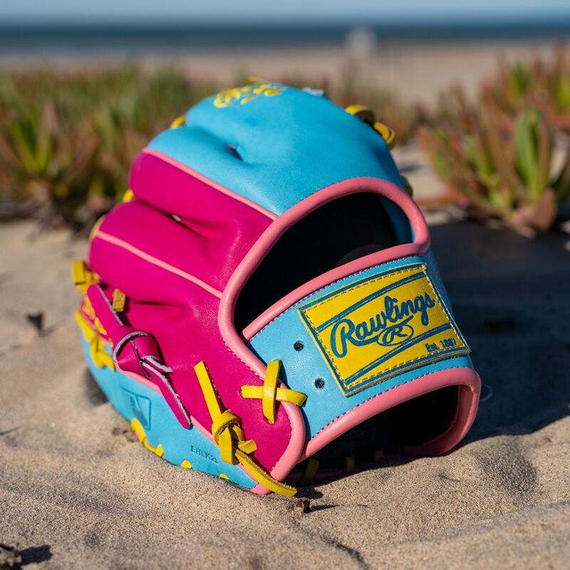 Rawlings Heart of the Hide Spring Break 11.5 Inch Infield Glove, Right Hand Throw