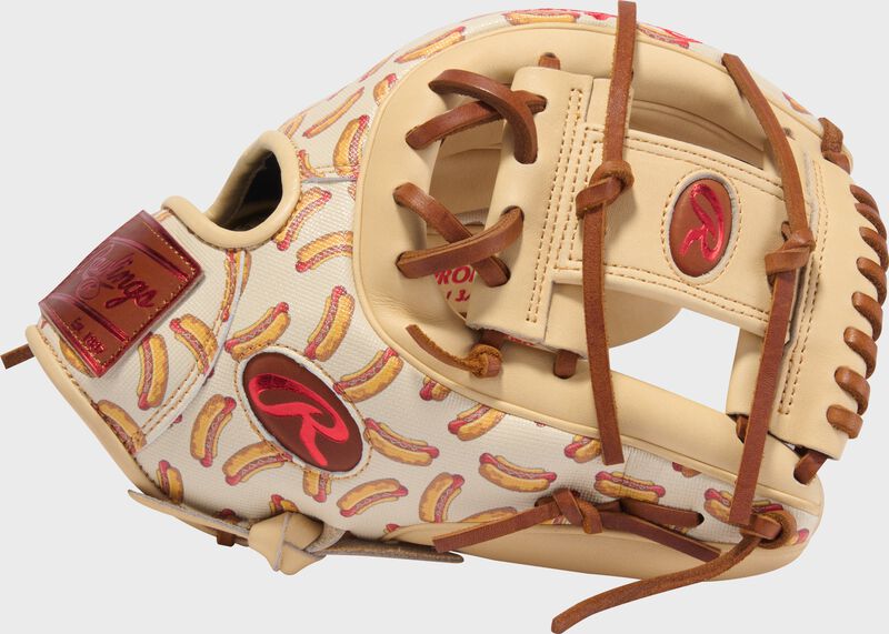 2026 Heart of the Hide Omaha Collection 11.5-Inch Hot Dog Glove, Right Hand Throw