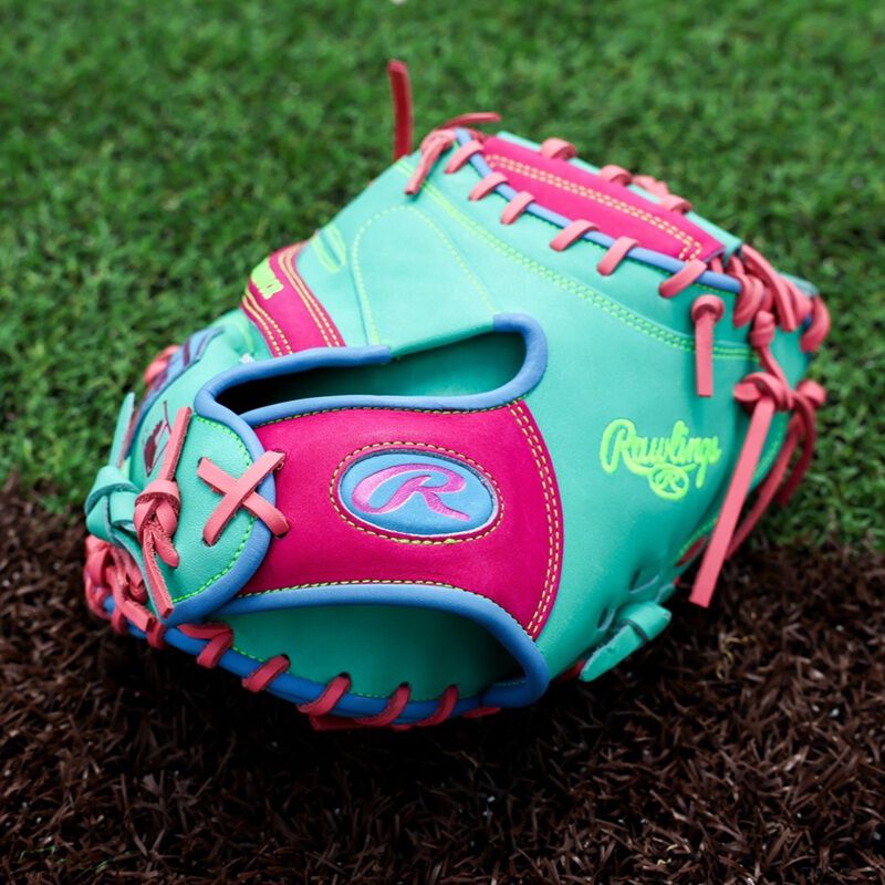 Rawlings Heart of the Hide ColorSync 10 34 in Catcher's Mitt, Right Hand Throw