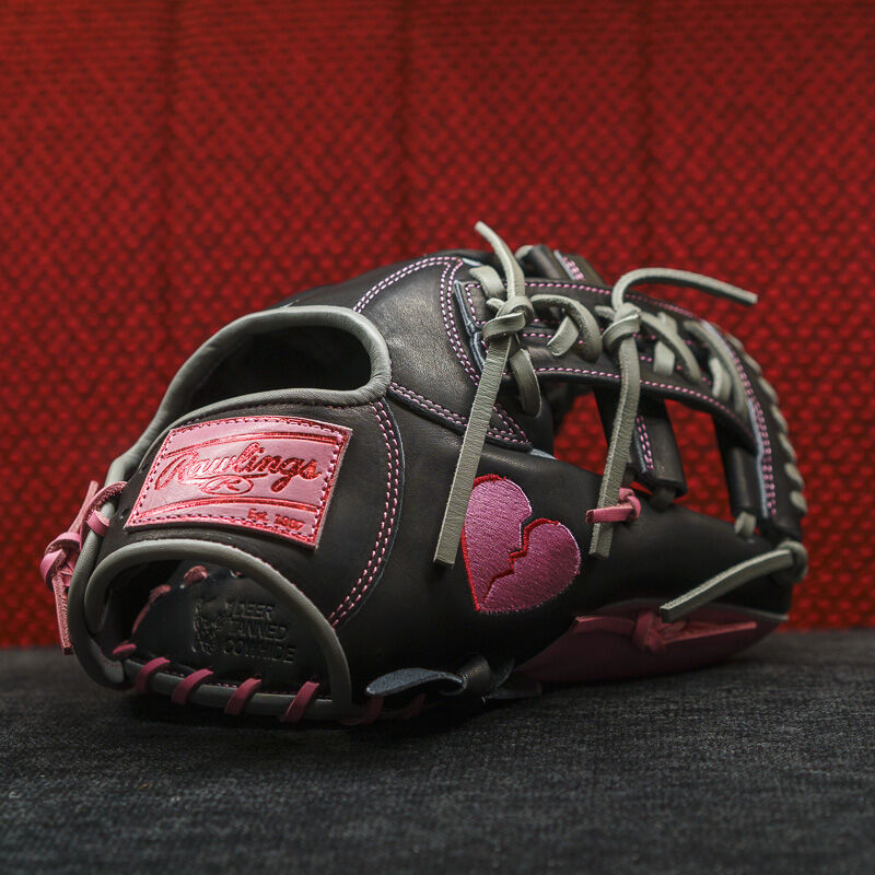 Rawlings Heart of the Hide Broken Heart 11.5-Inch Glove