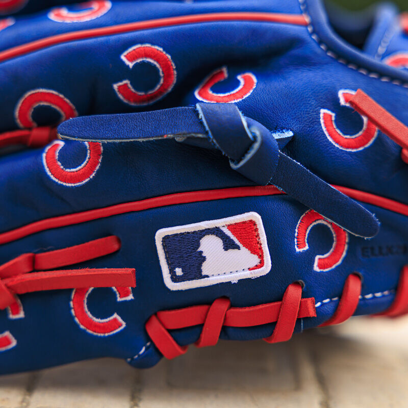 Chicago Cubs Heart of the Hide 11.75-Inch Infield Glove, Right Hand Throw